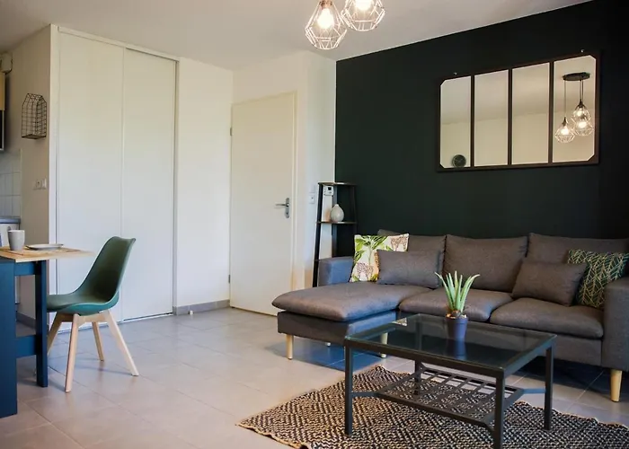 Le Jardin Sequoia ~ Climatisation ~ Parking *