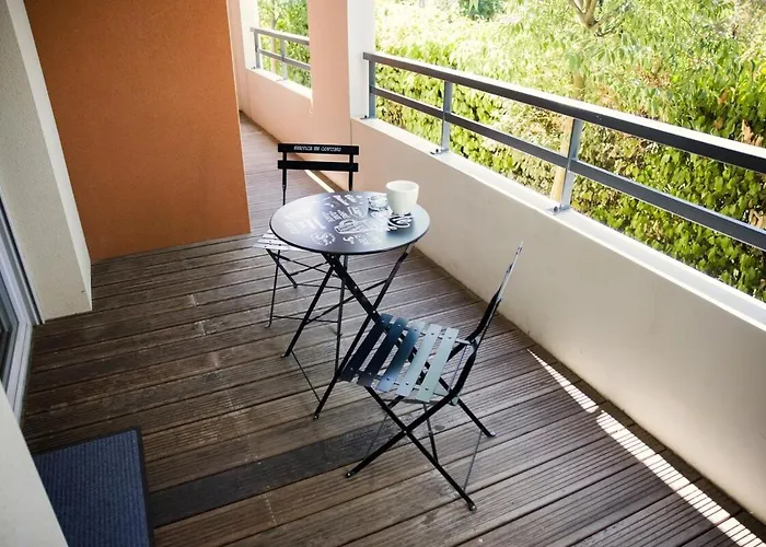 Le Jardin Sequoia ~ Climatisation ~ Parking Apartamento